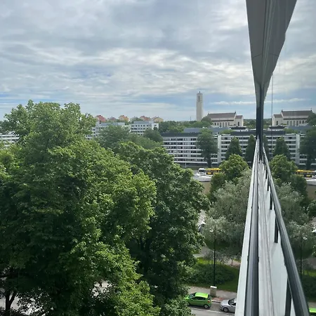 Aura River On 7th Floor With Large Balcony And Kitchen Turku